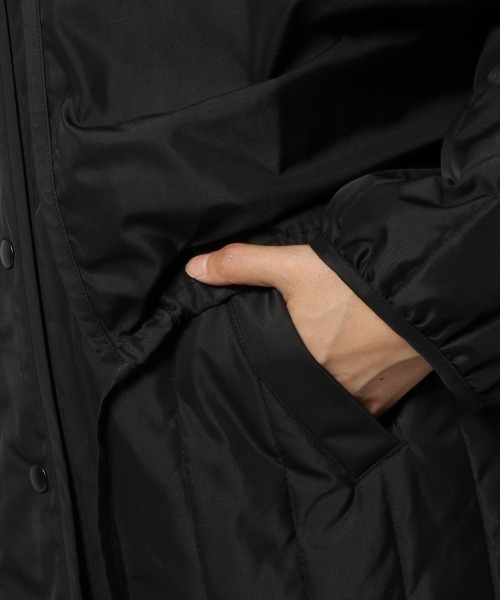 LOWRYS FARM(ローリーズファーム)の「エアサーマルレイヤードフウジャケット 955901(ブルゾン・レディース・アイボリー/ブラック/グリーン・FREE)」の15枚目の写真