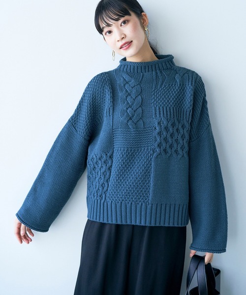 haco!(ハコ)の「パッと着てキュン!あれもこれもかわいい柄をいろいろ組み合わせたとびきりかわいいケーブルニット(ニット/セーター・レディース・ブラウン/ベージュ/ブルー・X-LARGE/SMALL/LARGE/MEDIUM)」の3枚目の写真