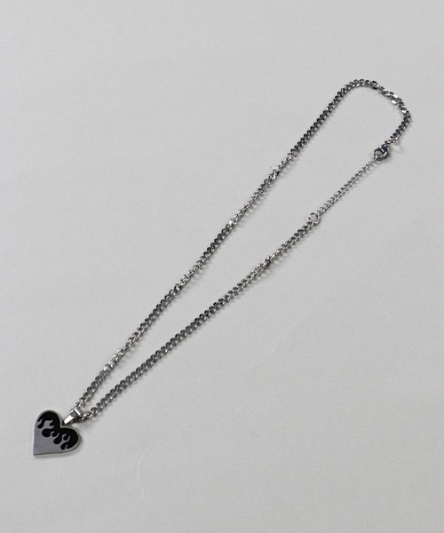 SPINNS（スピンズ）の「ハートファイヤーモチーフ チェーンネックレス（ネックレス・レディース・シルバー・ONESIZE）」の5枚目の写真