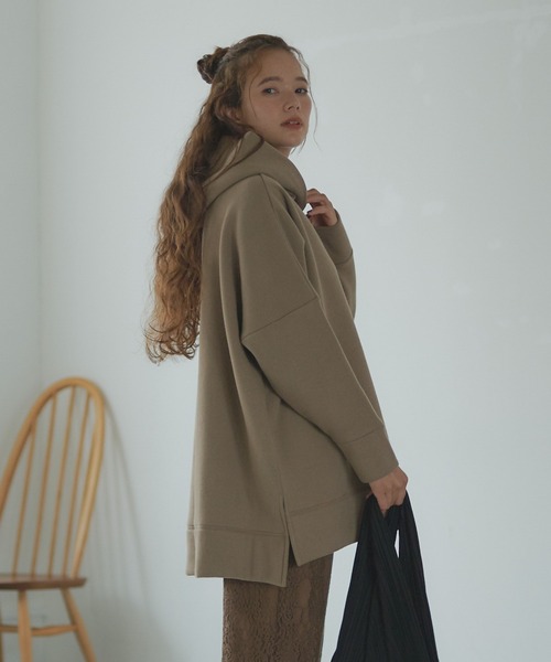 PUAL CE CIN（ピュアルセシン）の「【WEB限定】裏起毛裾スリットパーカープルオーバー（パーカー・レディース・グレイッシュベージュ/ブラック/ブラウン/モカ/オフホワイト/キャメル・FREE）」の4枚目の写真