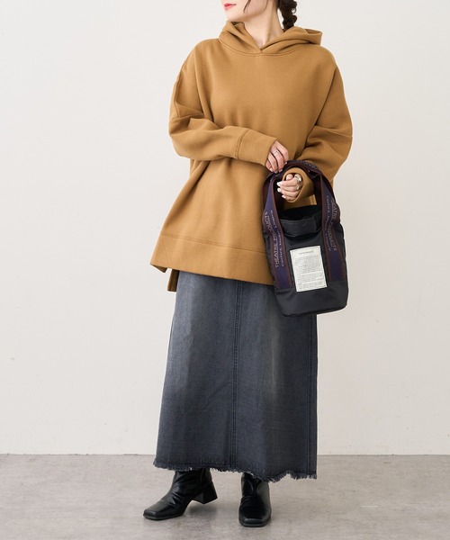 PUAL CE CIN（ピュアルセシン）の「【WEB限定】裏起毛裾スリットパーカープルオーバー（パーカー・レディース・グレイッシュベージュ/ブラック/ブラウン/モカ/オフホワイト/キャメル・FREE）」の19枚目の写真