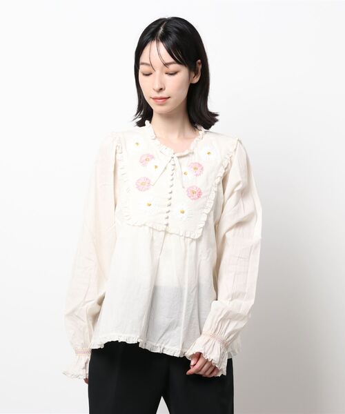 ピンクハウス　まんまる　コスモス　ブラウス　長袖　生成り　綿ローン　ピコフリル PINK HOUSE（ピンクハウス）の「まんまるコスモスモチーフブラウス