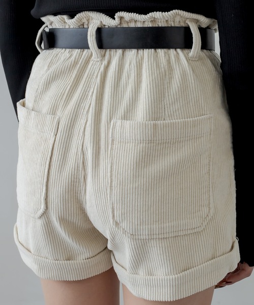 RASVOA(ラスボア)の「コーデュロイショートパンツ/ベルト付(その他パンツ・レディース・ブラック/オフホワイト/モカ・S/M)」の6枚目の写真