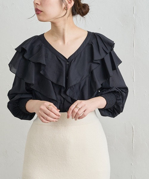 natural couture（ナチュラルクチュール）の「【WEB限定】おしゃれラッフルデザインブラウス（シャツ/ブラウス・レディース・その他2/モカ/オフホワイト/その他1/ブラック・FREE）」の3枚目の写真