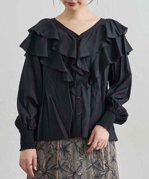 natural couture（ナチュラルクチュール）の「【WEB限定】おしゃれラッフルデザインブラウス（シャツ/ブラウス・レディース・その他2/モカ/オフホワイト/その他1/ブラック・FREE）」の16枚目の写真