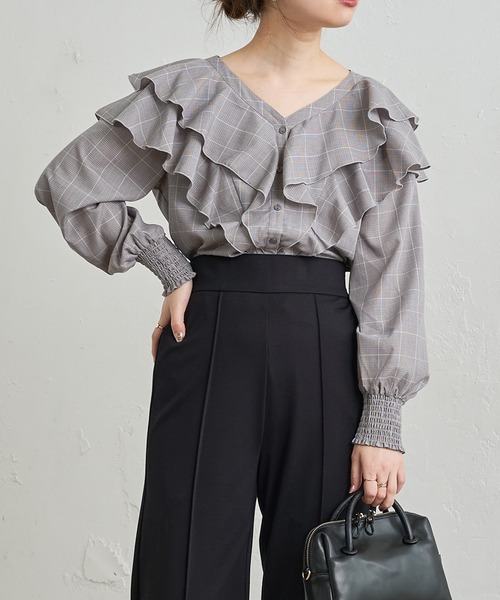 natural couture（ナチュラルクチュール）の「【WEB限定】おしゃれラッフルデザインブラウス（シャツ/ブラウス・レディース・その他2/モカ/オフホワイト/その他1/ブラック・FREE）」の7枚目の写真