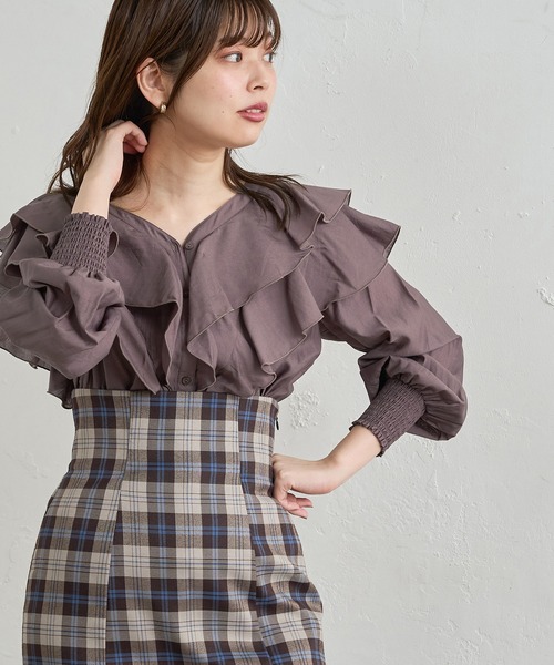 natural couture（ナチュラルクチュール）の「【WEB限定】おしゃれラッフルデザインブラウス（シャツ/ブラウス・レディース・その他2/モカ/オフホワイト/その他1/ブラック・FREE）」の18枚目の写真