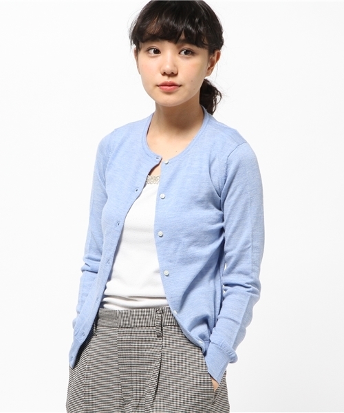 B:MING by BEAMS(ビーミングバイビームス)の「□ビーミング by ビームス / BASICクルーカーディガン(カーディガン/ボレロ・レディース・ベージュ/ホワイト/ライトグレー/ブラック/レッド/レッド系その他/サックスブルー/ブルー・MEDIUM/SMALL/LARGE)」の5枚目の写真