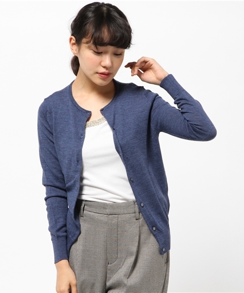 B:MING by BEAMS(ビーミングバイビームス)の「□ビーミング by ビームス / BASICクルーカーディガン(カーディガン/ボレロ・レディース・ベージュ/ホワイト/ライトグレー/ブラック/レッド/レッド系その他/サックスブルー/ブルー・MEDIUM/SMALL/LARGE)」の6枚目の写真