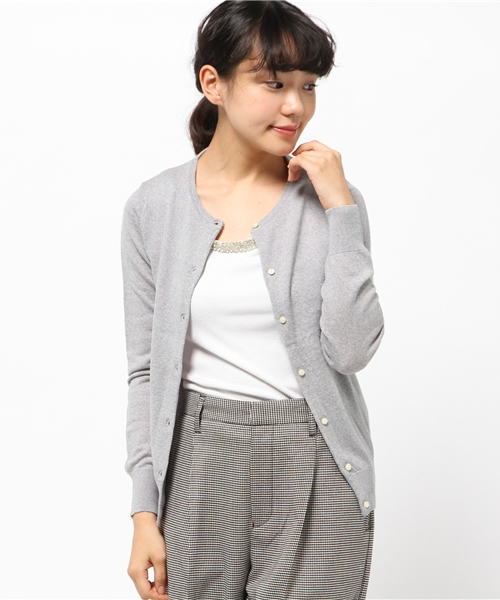 B:MING by BEAMS(ビーミングバイビームス)の「□ビーミング by ビームス / BASICクルーカーディガン(カーディガン/ボレロ・レディース・ベージュ/ホワイト/ライトグレー/ブラック/レッド/レッド系その他/サックスブルー/ブルー・MEDIUM/SMALL/LARGE)」の4枚目の写真