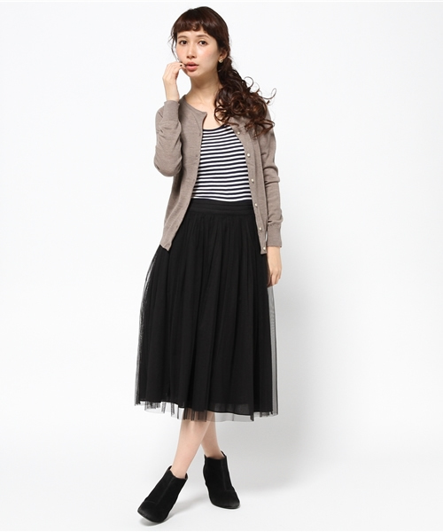 B:MING by BEAMS(ビーミングバイビームス)の「□ビーミング by ビームス / BASICクルーカーディガン(カーディガン/ボレロ・レディース・ベージュ/ホワイト/ライトグレー/ブラック/レッド/レッド系その他/サックスブルー/ブルー・MEDIUM/SMALL/LARGE)」の12枚目の写真