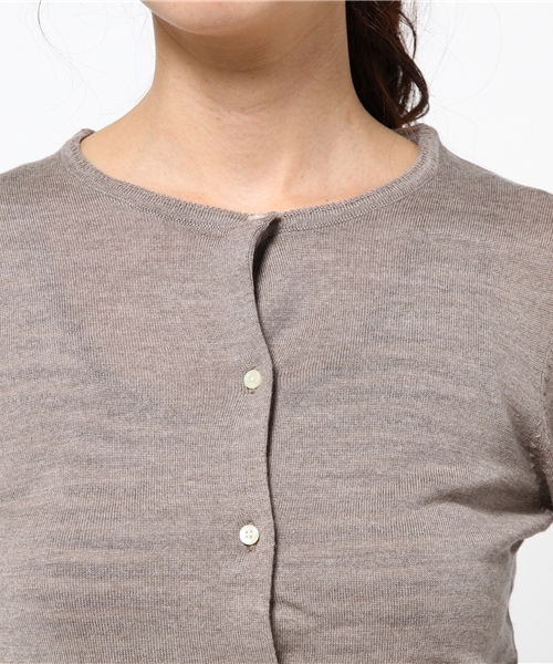 B:MING by BEAMS(ビーミングバイビームス)の「□ビーミング by ビームス / BASICクルーカーディガン(カーディガン/ボレロ・レディース・ベージュ/ホワイト/ライトグレー/ブラック/レッド/レッド系その他/サックスブルー/ブルー・MEDIUM/SMALL/LARGE)」の13枚目の写真