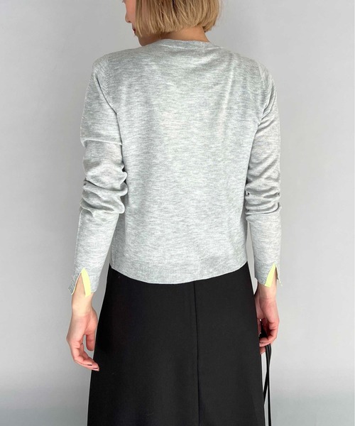 PICCIN（ピッチン）の「シェルボタンバイカラーカーディガン（カーディガン/ボレロ・レディース・オフホワイト/ライトグレー/エメラルド/ラベンダー/イエロー/チェリーピンク・M）」の10枚目の写真