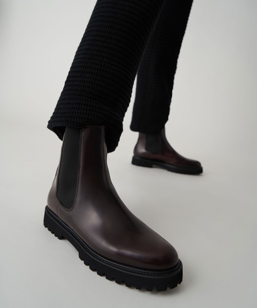 CHARLES & KEITH(チャールズ & キース)の「【販売終了】チェルシーブーツ / Chelsea Boots(ブーツ・レディース・ブラック/バーガンディー・22.5cm/23cm/23.5cm/24.5cm/25cm/25.5cm)」の18枚目の写真