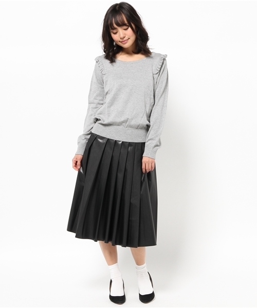 DISCOAT(ディスコート)の「【Discoat】肩フリルプルオーバー(ニット/セーター・レディース・ネイビー/グレー・フリ-)」の9枚目の写真