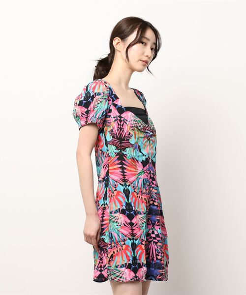 Desigual(デシグアル)の「アーティプリント ワンピース(ワンピース・レディース・レッド・S/M/L/XL/XS)」の2枚目の写真