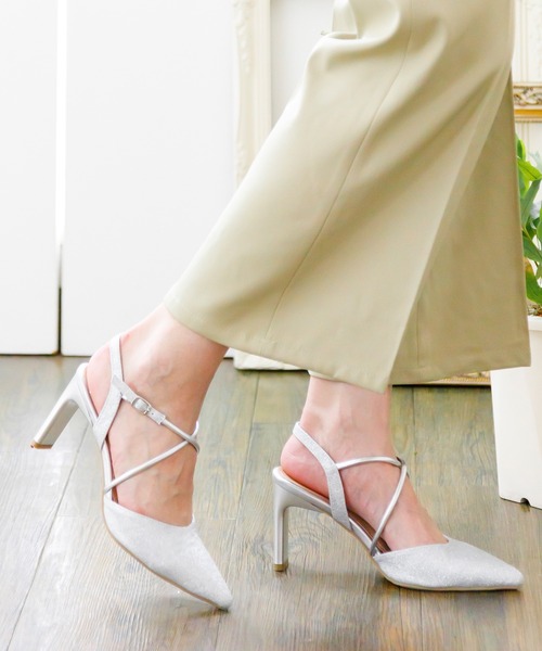 attagirl（アタガール）の「変形ヒールポインテッドトゥストラップパンプス（パンプス・レディース・ブラック/アイボリー/パイソン/ブラック系その他/シルバー系その他・S/LL/M/L）」の4枚目の写真