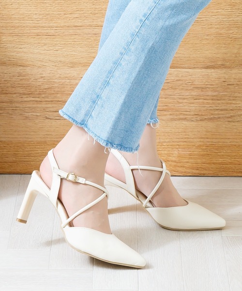 attagirl（アタガール）の「変形ヒールポインテッドトゥストラップパンプス（パンプス・レディース・ブラック/アイボリー/パイソン/ブラック系その他/シルバー系その他・S/LL/M/L）」の21枚目の写真