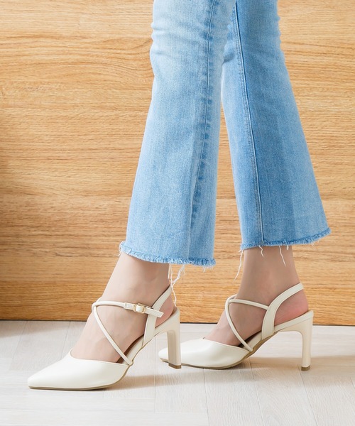 attagirl（アタガール）の「変形ヒールポインテッドトゥストラップパンプス（パンプス・レディース・ブラック/アイボリー/パイソン/ブラック系その他/シルバー系その他・S/LL/M/L）」の22枚目の写真