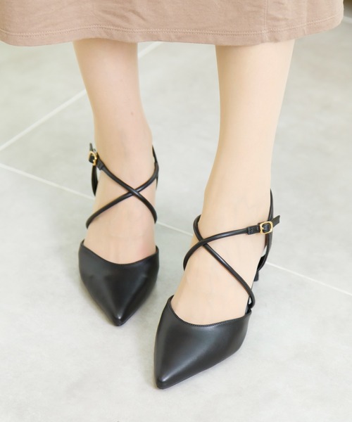 attagirl（アタガール）の「変形ヒールポインテッドトゥストラップパンプス（パンプス・レディース・ブラック/アイボリー/パイソン/ブラック系その他/シルバー系その他・S/LL/M/L）」の16枚目の写真