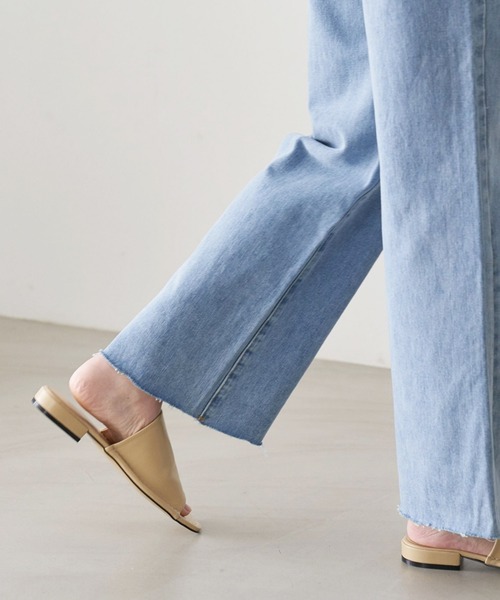 me+em select(ミームセレクト)の「ダメージデニムパンツ(デニムパンツ・レディース・ライトブルー/インディゴブルー・SMALL/MEDIUM/LARGE)」の16枚目の写真