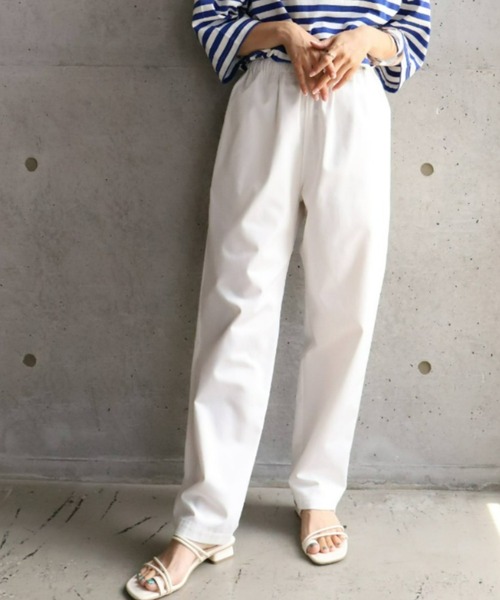 moment+（モーメントプラス）の「T/Cツイル ウエストゴムギャザー カラーイージーパンツ（その他パンツ・レディース・ブラック/レッド/オフホワイト/オレンジ/ブルー/グリーン/グレイッシュベージュ・M）」の2枚目の写真