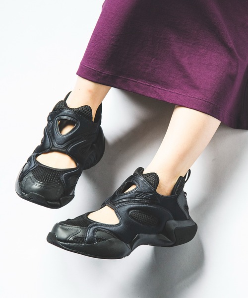 Reebok(リーボック)の「ローカットスニーカー(スニーカー・レディース・ブラック・24.5cm)」の1枚目の写真