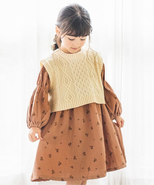 apres les cours(アプレレクール)の「WEB限定 ベスト付き総柄ワンピース(ワンピース・キッズ・オレンジ/ミント・80/140/100/90/110/130/120)」の1枚目の写真