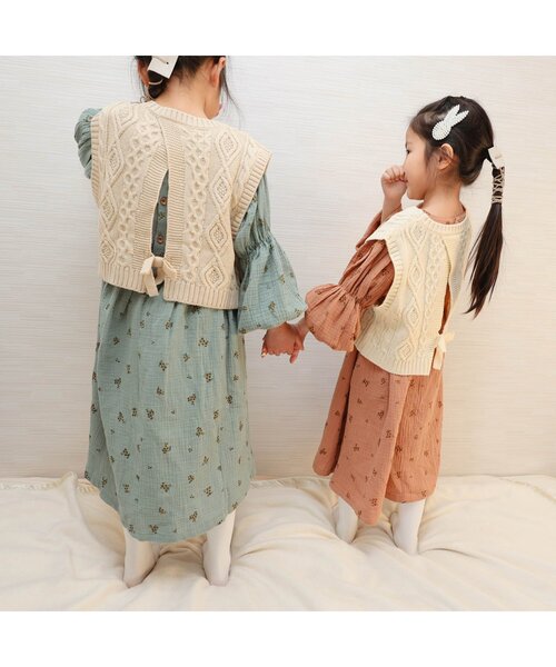 apres les cours(アプレレクール)の「WEB限定 ベスト付き総柄ワンピース(ワンピース・キッズ・オレンジ/ミント・80/140/100/90/110/130/120)」の11枚目の写真