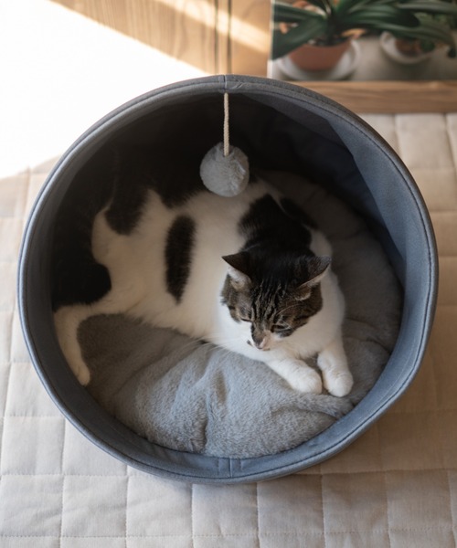 EMOOR(エムール)の「愛猫用ハウス&ベッド【ASONERU】(ペット用クッション/マット・レディース・ブルーグレー/コーラルピンク・FREE)」の14枚目の写真