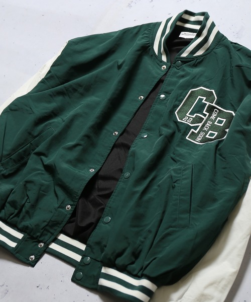 SPINNS（スピンズ）の「【ビッグシルエット】CBロゴリブライン ナイロンスタジアムジャケット（スタジャン・メンズ・グリーン/ピンク/ブラック/サックスブルー/イエロー・ONESIZE）」の20枚目の写真