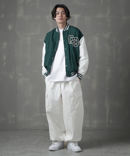 SPINNS（スピンズ）の「【ビッグシルエット】CBロゴリブライン ナイロンスタジアムジャケット（スタジャン・メンズ・グリーン/ピンク/ブラック/サックスブルー/イエロー・ONESIZE）」の15枚目の写真