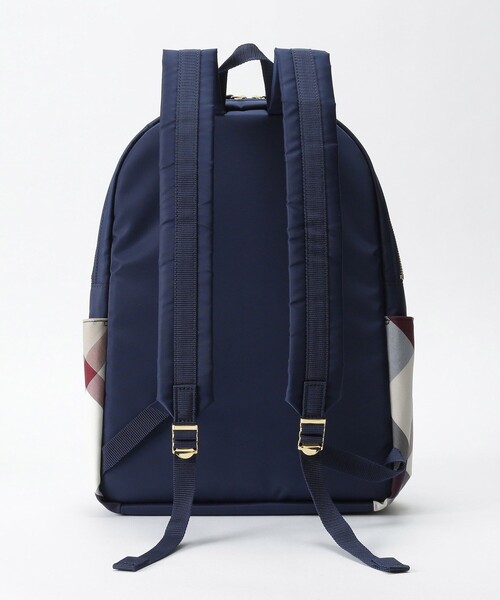 BLUE LABEL CRESTBRIDGE(ブルーレーベルクレストブリッジ)の「パーシャルCBナイロンバックパック(バックパック/リュック・レディース・ブラック/ダークネイビー・FREE)」の9枚目の写真