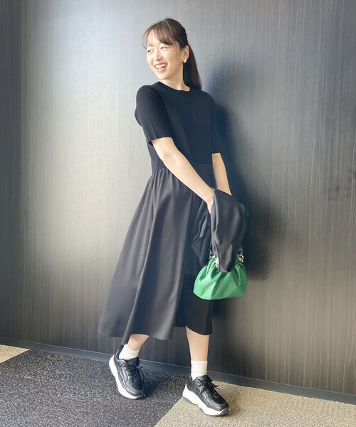 COMME CA ISM(コムサイズム)の「コンビデザイン ニットワンピース(ワンピース・レディース・ブラック・MEDIUM/LARGE)」の14枚目の写真