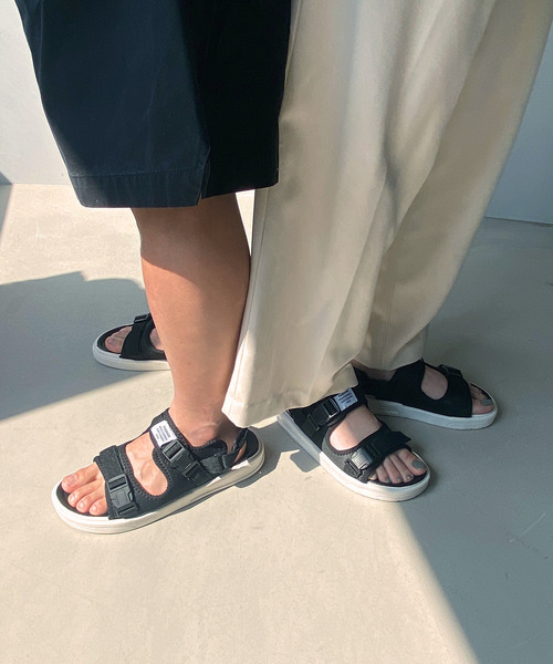 c.u.l（シーユーエル）の「【c.u.l】ユニセックス スポーツサンダル 2本ベルクロサンダル culs15（サンダル・レディース・ホワイト/ブラック/ブラック×グレー・40/37/39/38/42/44/43/36/41）」の13枚目の写真
