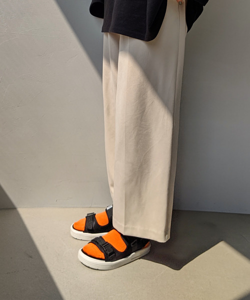 c.u.l（シーユーエル）の「【c.u.l】ユニセックス スポーツサンダル 2本ベルクロサンダル culs15（サンダル・レディース・ホワイト/ブラック/ブラック×グレー・40/37/39/38/42/44/43/36/41）」の16枚目の写真
