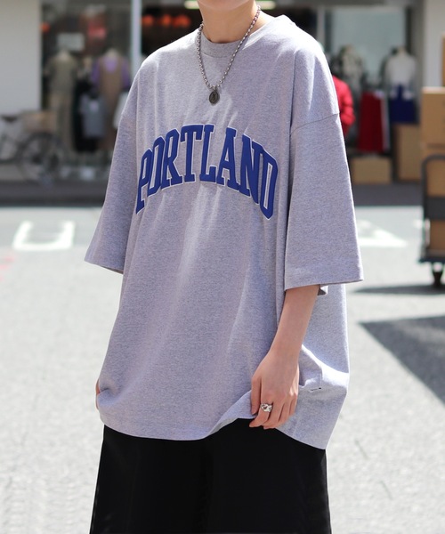 ILL'S(イルズ)の「ビッグシルエット MINESOTA フロッキープリント / PORTLAND 発泡プリント カレッジロゴTシャツ【ILL'S】(Tシャツ/カットソー・メンズ・ホワイト/チャコールグレー/ブラック/ネイビー/グリーン/ヘザーグレー/ホワイト×グリーン/杢グレー・M/L)」の7枚目の写真