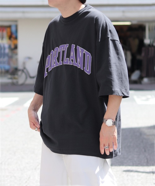 ILL'S(イルズ)の「ビッグシルエット MINESOTA フロッキープリント / PORTLAND 発泡プリント カレッジロゴTシャツ【ILL'S】(Tシャツ/カットソー・メンズ・ホワイト/チャコールグレー/ブラック/ネイビー/グリーン/ヘザーグレー/ホワイト×グリーン/杢グレー・M/L)」の5枚目の写真