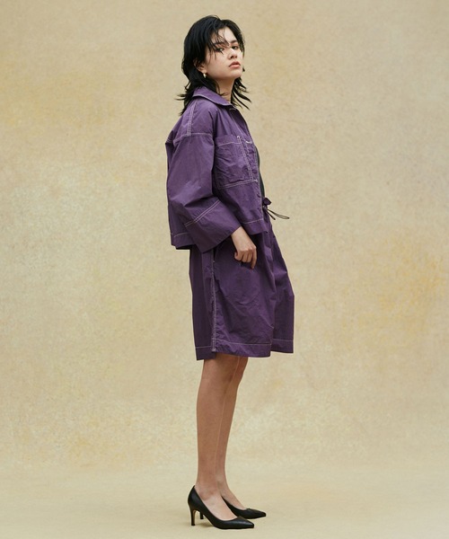 NANO universe（ナノユニバース）の「LB.02/ガーメントダイナイロンショートシャツジャケット（ナイロンジャケット・レディース・パープル/ライトカーキ・Ⅰ/Ⅱ）」の6枚目の写真