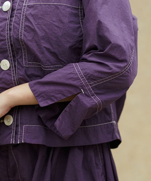 NANO universe（ナノユニバース）の「LB.02/ガーメントダイナイロンショートシャツジャケット（ナイロンジャケット・レディース・パープル/ライトカーキ・Ⅰ/Ⅱ）」の17枚目の写真