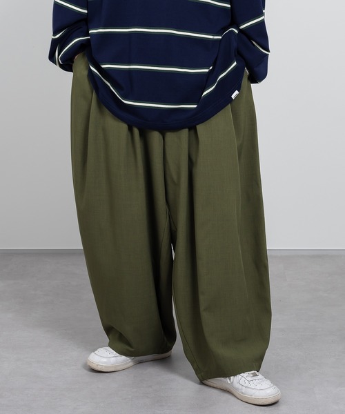 Perushu（ペルーシュ）の「ワイドバルーンスラックス（スラックス・メンズ・ベージュ/カーキ/ピンク/ブルー・SMALL/MEDIUM/LARGE）」の3枚目の写真