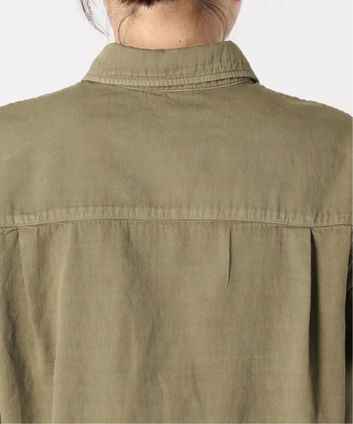 Deuxieme Classe（ドゥーズィエムクラス）の「*badass シャツ