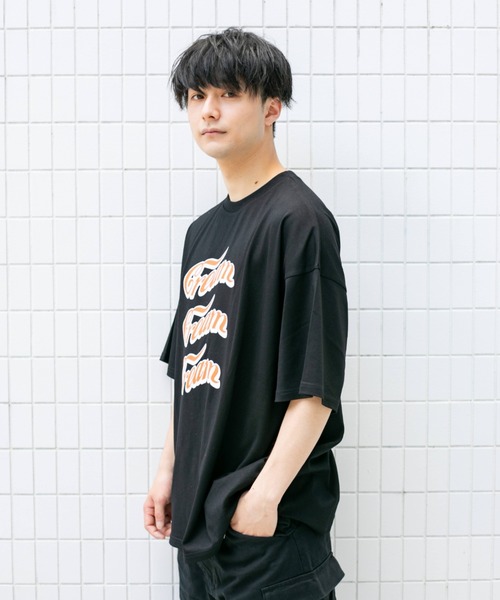 BROKEN BASE(ブロークンベース)の「ムービンググラフィックTシャツ(Tシャツ/カットソー・メンズ・ホワイト/ブラック・MEDIUM/LARGE)」の10枚目の写真
