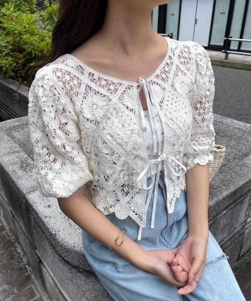 one after another NICE CLAUP（ワンアフターアナザーナイスクラップ）の「かぎ針レースTOPS（Tシャツ/カットソー・レディース・ブラック/アイボリー/マスタード・FREE）」の2枚目の写真