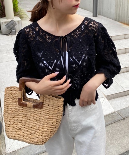 one after another NICE CLAUP（ワンアフターアナザーナイスクラップ）の「かぎ針レースTOPS（Tシャツ/カットソー・レディース・ブラック/アイボリー/マスタード・FREE）」の3枚目の写真