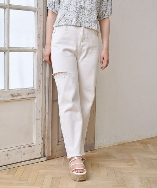 ems excite（エムズエキサイト）の「ダメージデニムPT（その他パンツ・レディース・ライトグレー/オフホワイト/ブルー系その他5/ライトブルー・FREE）」の9枚目の写真