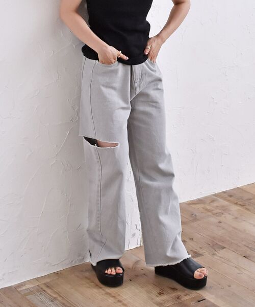 ems excite（エムズエキサイト）の「ダメージデニムPT（その他パンツ・レディース・ライトグレー/オフホワイト/ブルー系その他5/ライトブルー・FREE）」の18枚目の写真