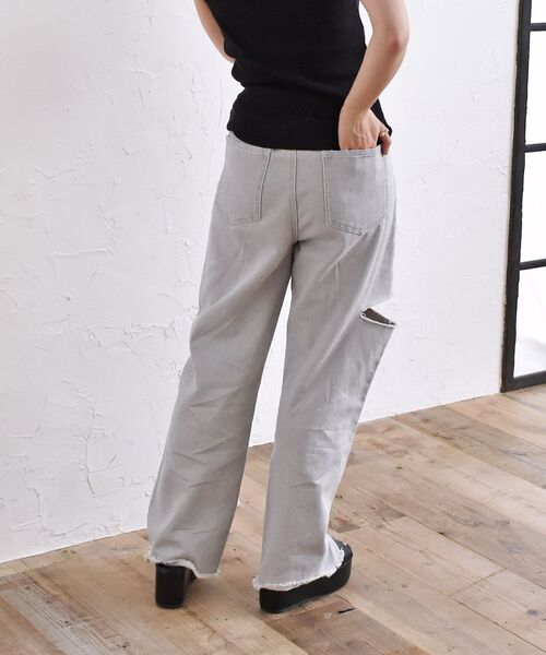 ems excite（エムズエキサイト）の「ダメージデニムPT（その他パンツ・レディース・ライトグレー/オフホワイト/ブルー系その他5/ライトブルー・FREE）」の20枚目の写真