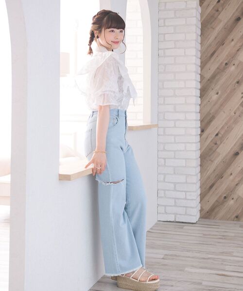 ems excite（エムズエキサイト）の「ダメージデニムPT（その他パンツ・レディース・ライトグレー/オフホワイト/ブルー系その他5/ライトブルー・FREE）」の22枚目の写真