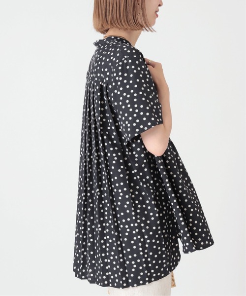 B.C STOCK(ベーセーストック)の「バックプリーツブラウス(シャツ/ブラウス・レディース・ブラック/ネイビー/アイボリー・FREE)」の15枚目の写真